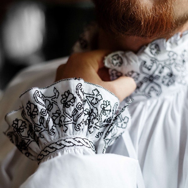 Men's shirt "George Boleyn". Renaissance Cotton Shirt. Pirate Fantasy Medieval Renaissance. Blackwork embroidery cotton shirt. Tudor style.