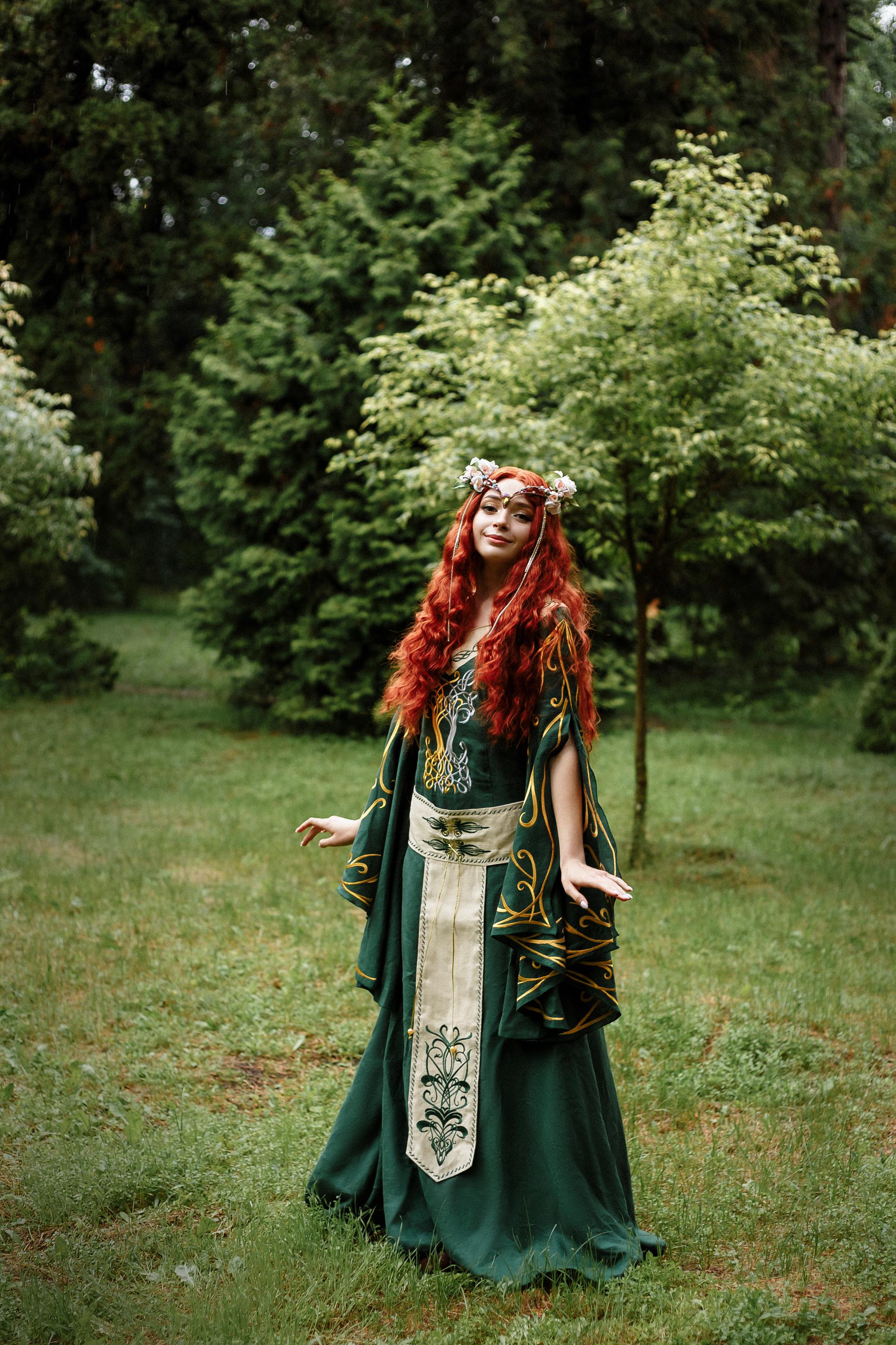 Green Linen Elven Wedding Dress the Trees of Light With Celtic Embroidery for Pagan Wedding and Renaissance Faire
