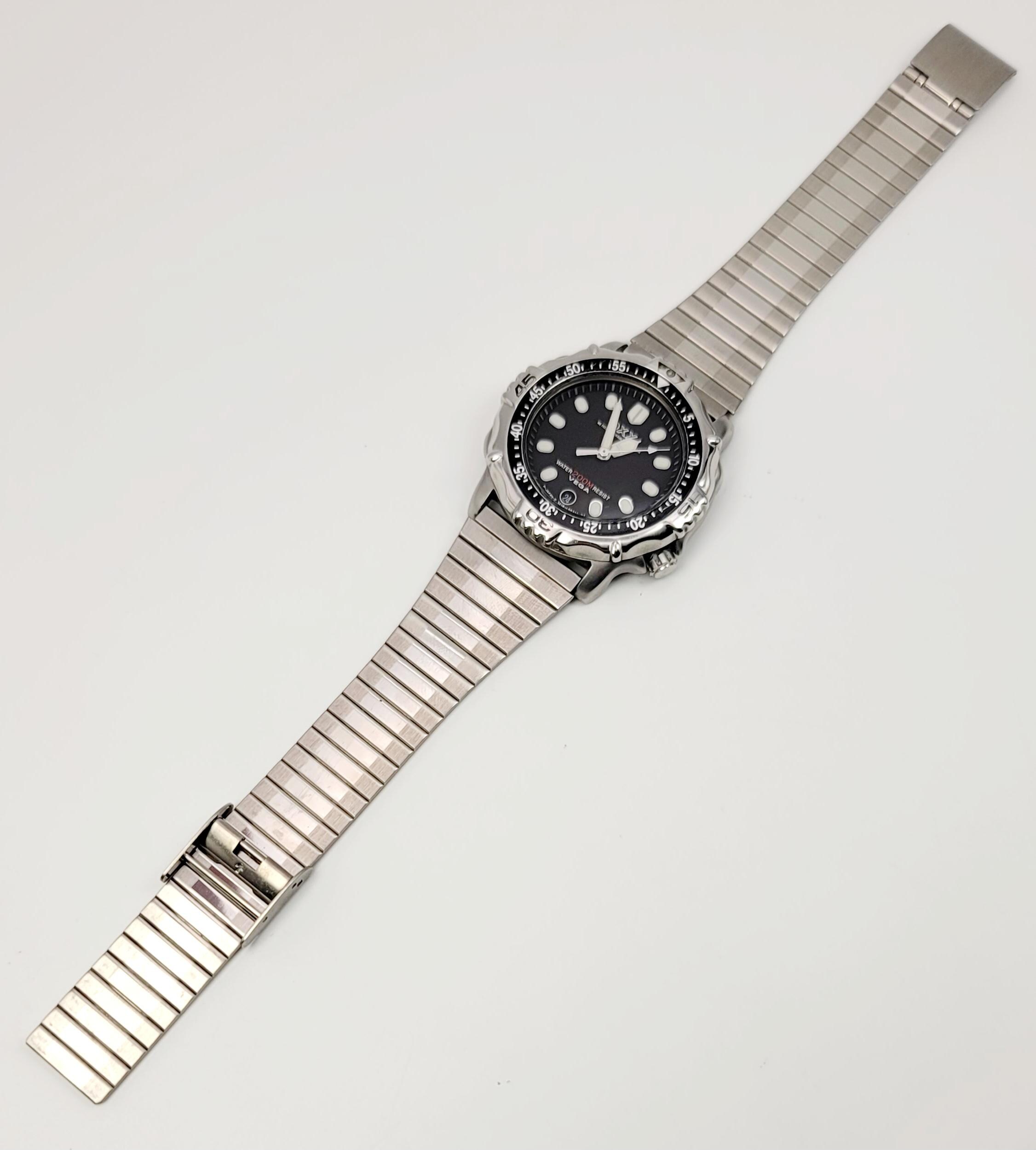 Vintage Citizen OXY Vega Quartz Diver 5F18-L03423 TA Black Dial