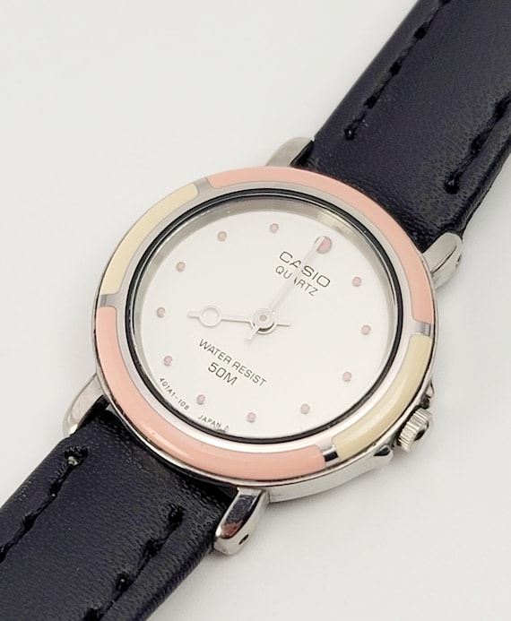 Vintage Casio LQ-960W Ladies Analog Watch – Rare JDM Pink & Cream Bezel – Japan