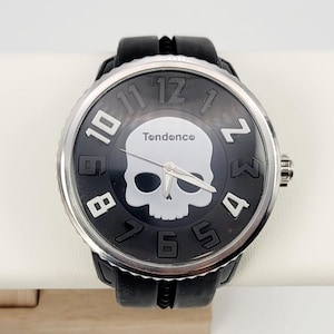 Tendence for Hydrogen Gulliver Skull Watch O04T 05023014 