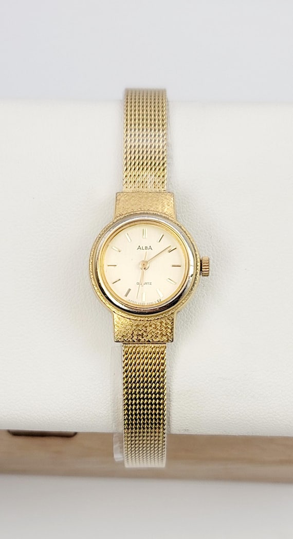 Vintage Seiko ALBA V233-0490 Japan Quartz Women’s Watch – Gold Tone Mesh Band Vintage Seiko ALBA V233-0490 Japan Quartz Women main image 4
