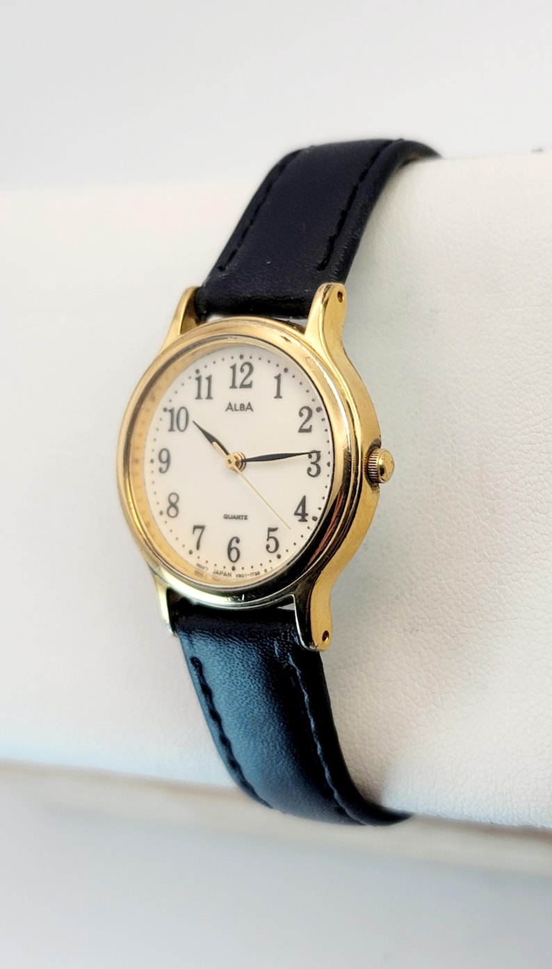 Vintage Seiko Alba V501-6K00 Ladies Quartz Watch Gold Tone White Dial ...