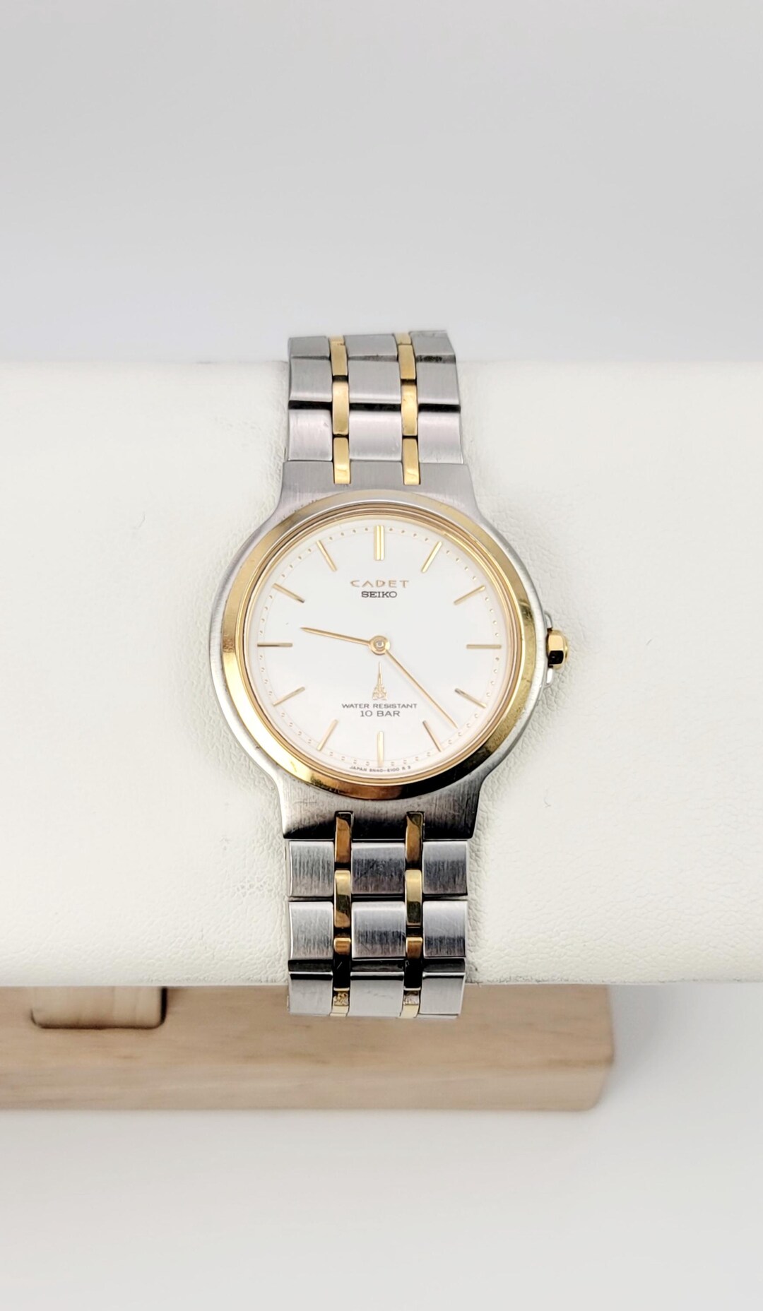 Vintage Seiko Cadet 8N40-6070 Quartz Two-tone Dress Watch 33 Mm