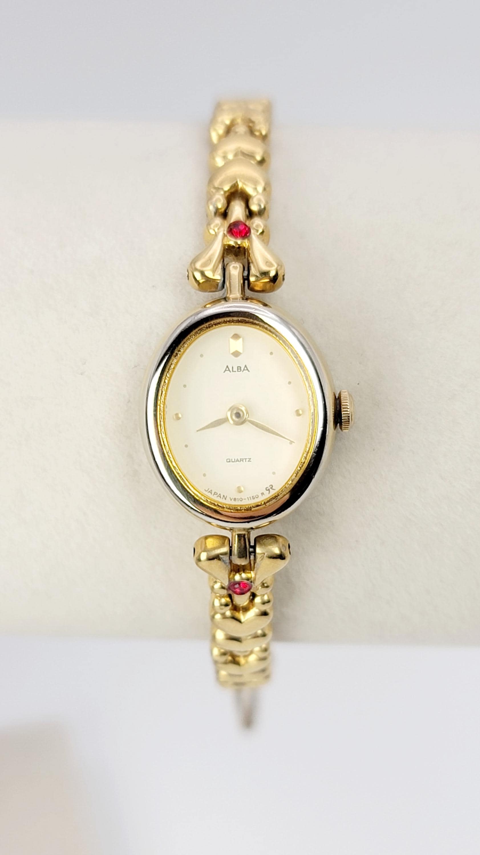 Vintage Seiko Alba V810-5020 Quartz Watch – Yellow Sunburst Dial