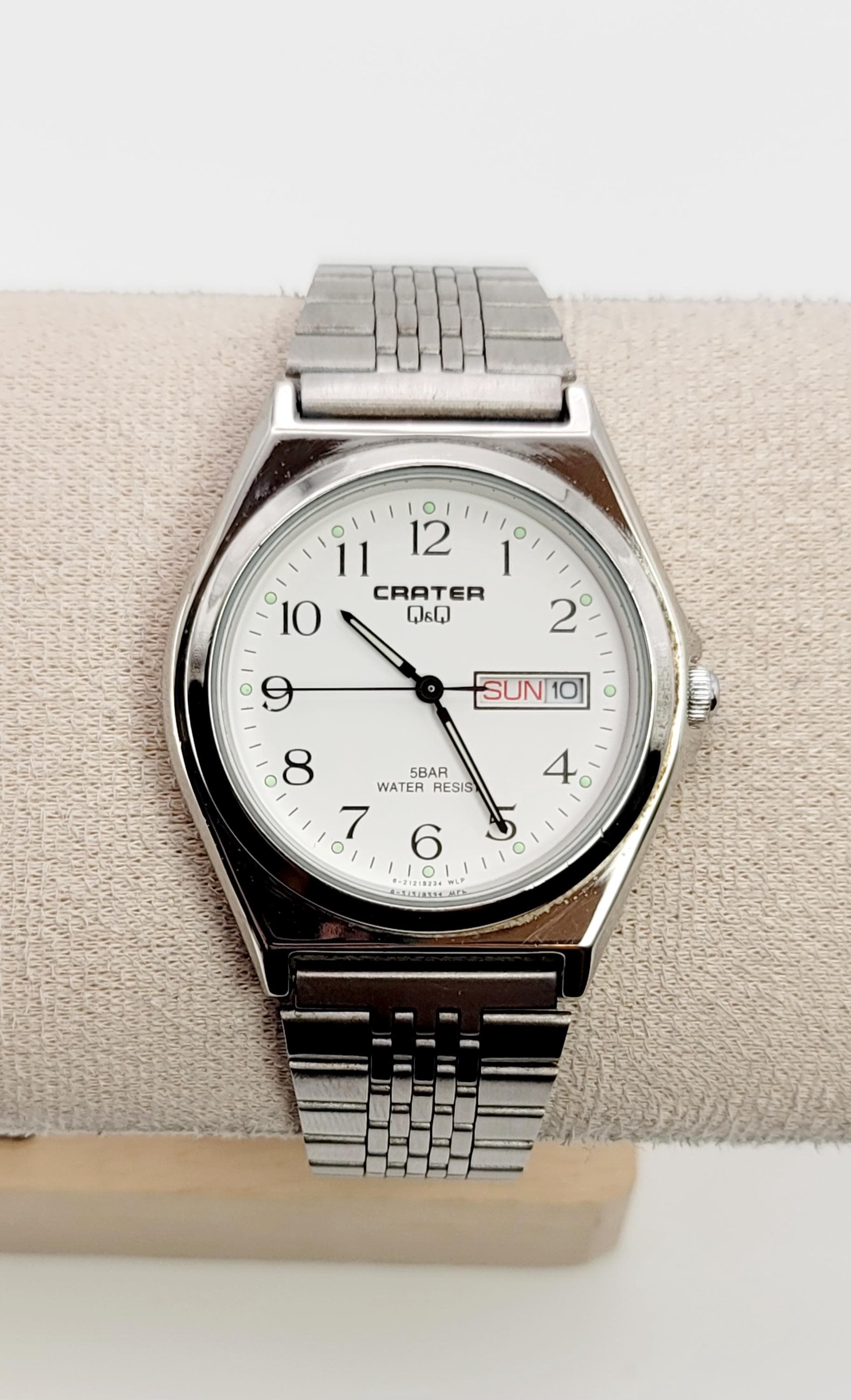Vintage Citizen Q&Q “crater” Quartz Watch – Japan Movement, New
