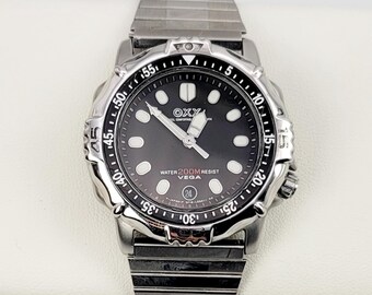 Vintage Citizen OXY Vega Quartz Diver 5F18-L03423 TA Black Dial