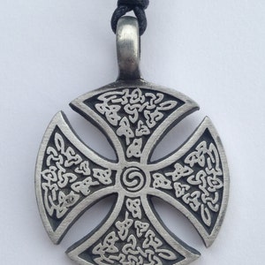 Celtic Druidism pewter pendant with expandable necklace