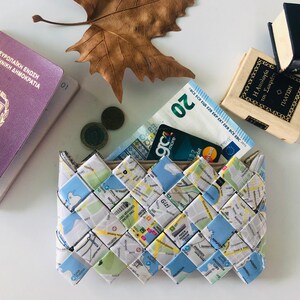 Portamonete/portafoglio con mappa riciclata, regalo per gli amanti dei viaggi con carta riciclata, regalo vegano a zero sprechi, regalo retrò