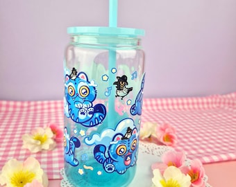 Derpy Tiger and Sussie KDH Soda Can Glass Tumbler: Gradient Tinted Cup with Lid & Straw