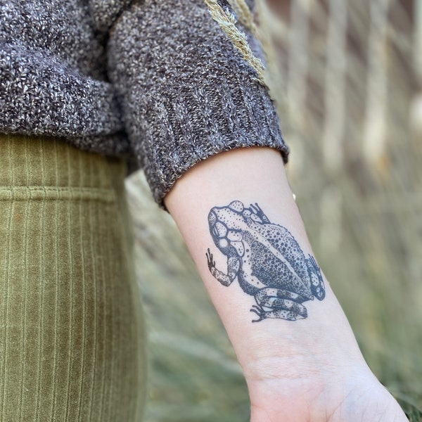 Toad Temporary Tattoo – Hand-Drawn Black Ink Amphibian Tattoo