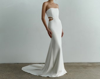Minimalist Cut-out Wedding Dress Strapless Crepe Wedding Dress
