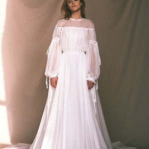 Bohemian wedding dress - Statement bishop sleeve wedding dress - Puff sleeve - Chiffon bridal gown - Puffed sleeves wedding dress - OLYMPIA