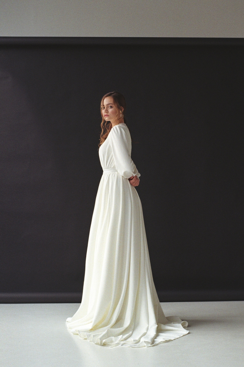 Long sleeve wedding dress Modest boho wedding dress Minimalist bridal gown Modern wedding dress for winter Crepe ivory wedding gown VESTA image 4
