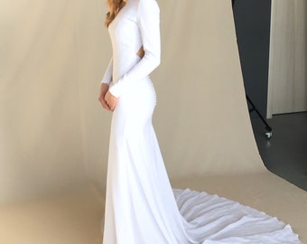 Robe de mariée en crêpe moderne - Robe de mariée minimaliste - Robe sexy simple - dos ouvert en trou de serrure - boutons - train long - manches longues - MAGNOLIA