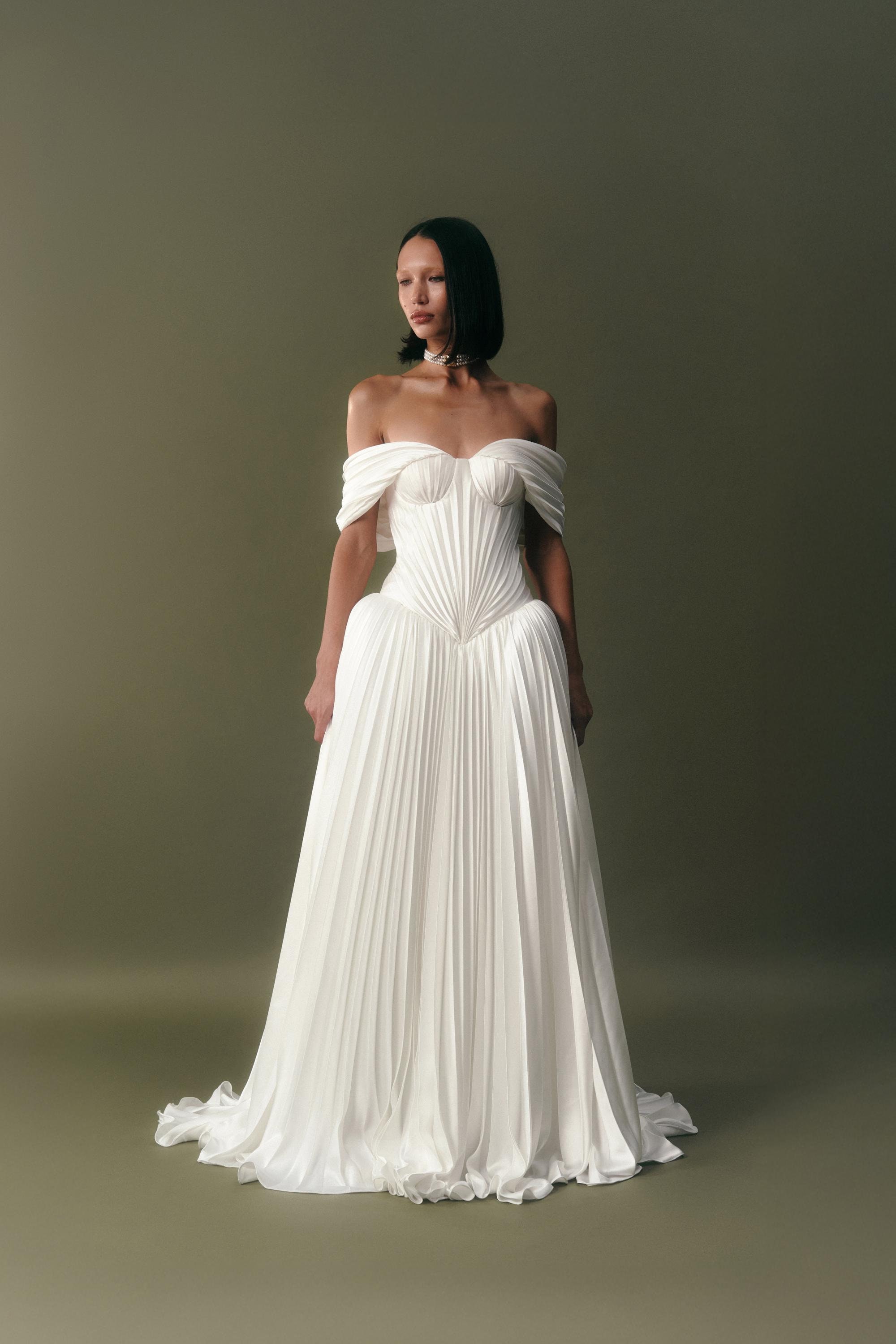 メゾンセロン　off shoulder drape dress Zuhair Murad Satin Off-Shoulder Draped Dress | Saks Fifth Avenue