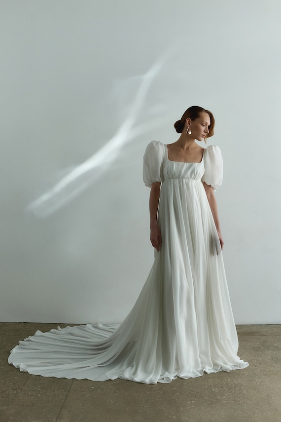 Regency Style Lace Wedding Dress with Empire Waist AMIEE – ieie