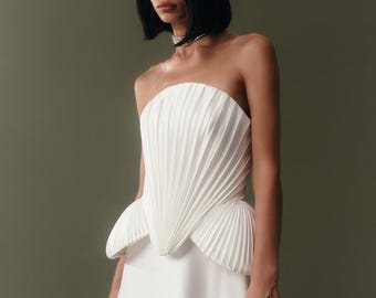 Basque waist bridal corset Strapless satin wedding corset Unique hand-draped seashell pleated corset for bride Separate bridal top NEPTUNE