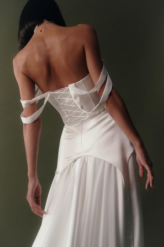 A ライン コルセット ツーピース ウェディングドレス ブライダル