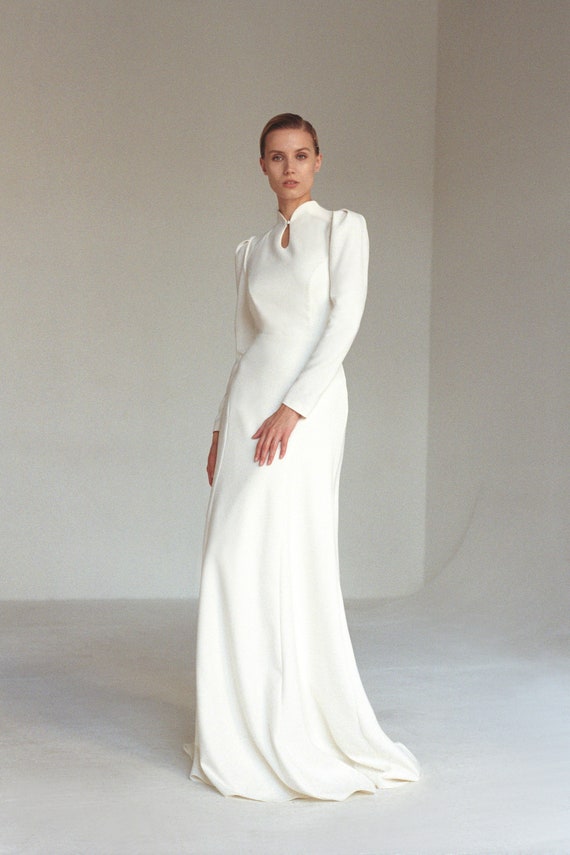 long dress with puffy sleeves