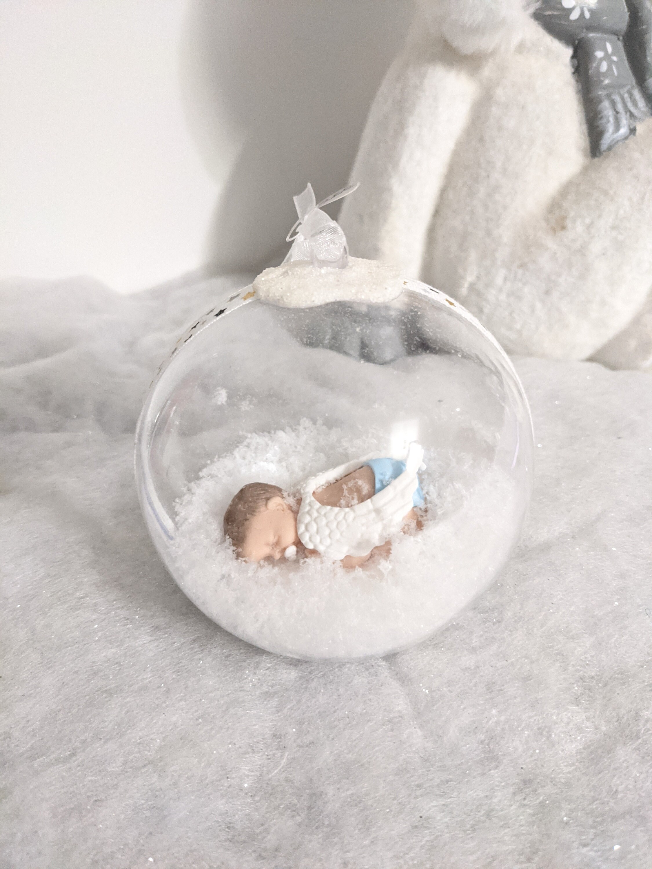 Boule en Verre avec Bébé Ange Miniature à Personnaliser