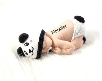 PLUSIEURS MODELES  Bébé panda miniature en fimo à personnaliser  pour baptême, anniversaire, naissance