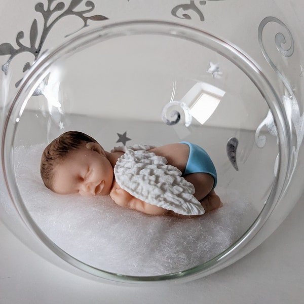 bougeoir ange  en verre avec bebe ange miniature à personnaliser