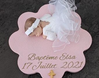 plaque coeur ou autre avec Bébé miniature fille Eléna pour baptême , anniversaire, naissance