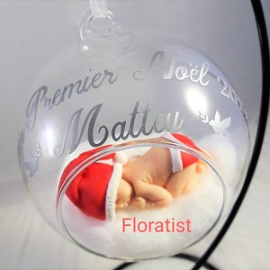 glass ball with baby diaper and miniature Christmas hat my first Christmas to personalize boule verre 10 cm