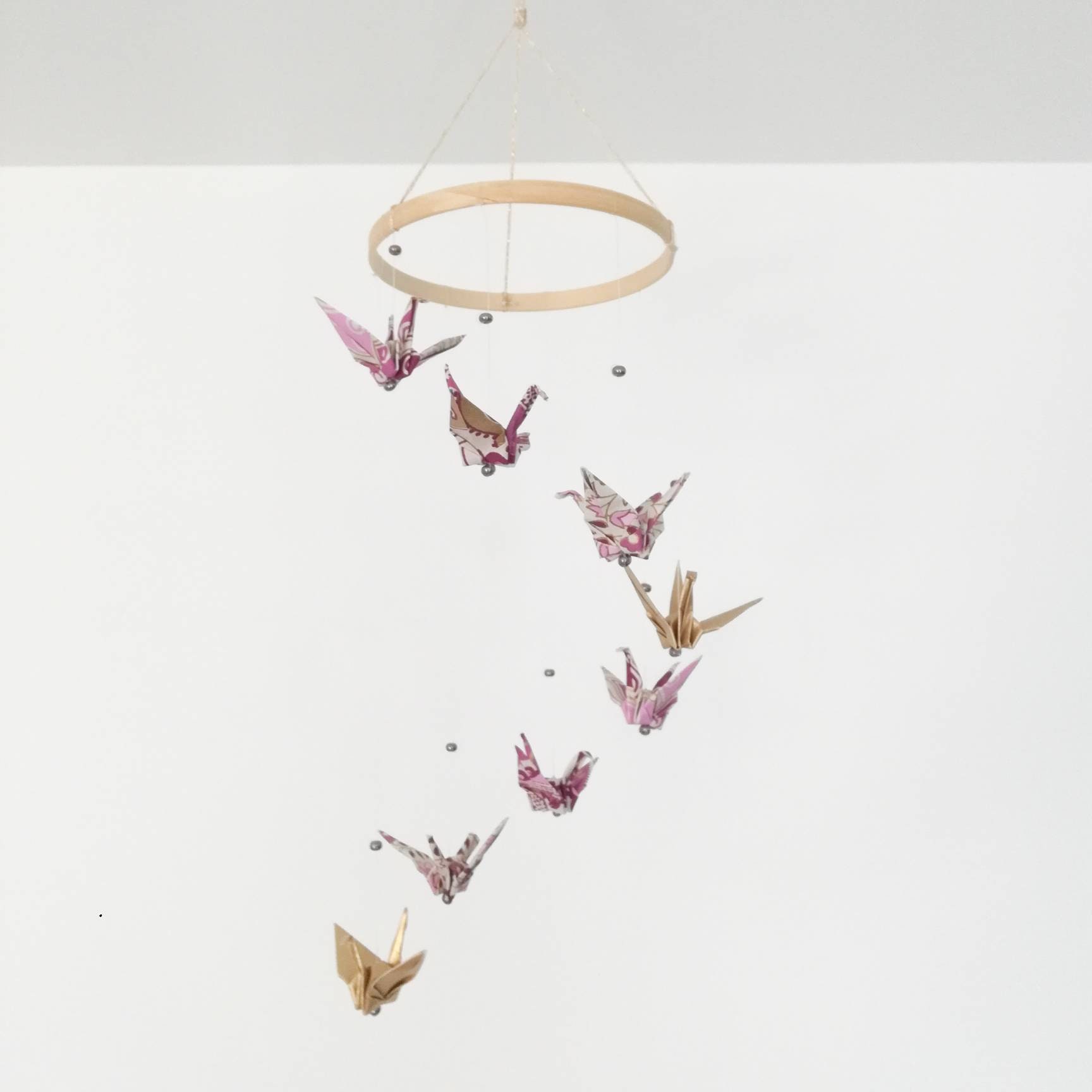 Mobile Origami Grues Violet Rose Fuschia et Or, Mobile Bébé Fille
