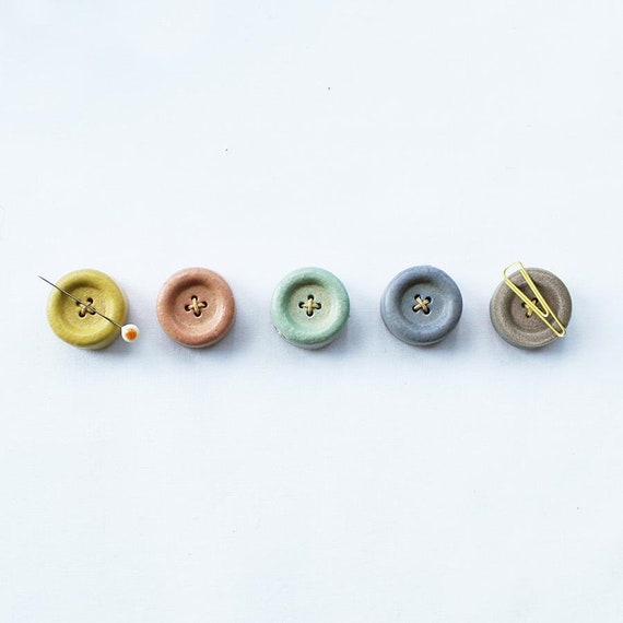 Cohana Shigaraki Ware Magnetic Button – Japanese Ceramic Sewing Tool for Fabric Holding, Sashiko & Craft Work