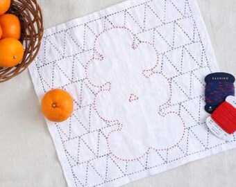 Daruma Sashiko Geschirrtuch - Weiß Traditionelles Muster japanischer Baumwollstoff für Sashiko-Nähen, Sichtbare Ausbessern & Stickübungen