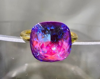 Burgundy Bling Ring / Austrian crystal  / gold / size 7