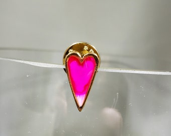 Valentine Lapel Pin / heart / alcohol ink