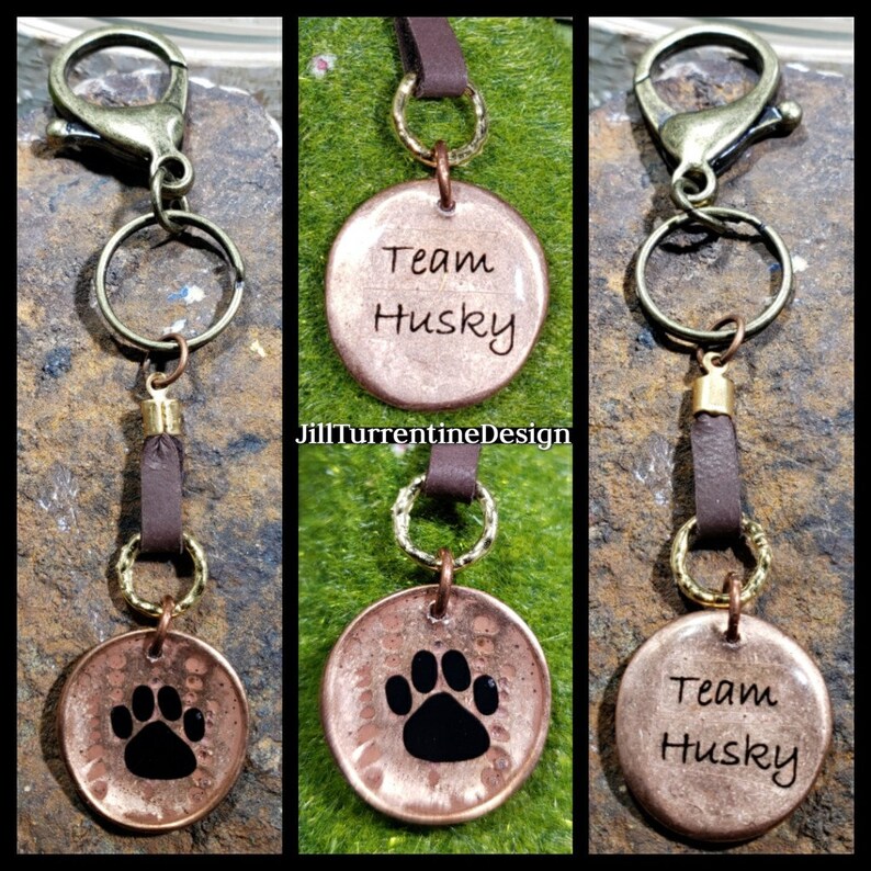 Team Husky Keychain pawprint leather