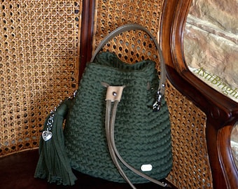 Small Bucket Bag Crossbody: Crochet Boho Purse