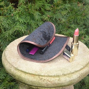 Borsa per il trucco arrotolabile marrone, piccola borsa per cosmetici da borsa, porta rossetto in tessuto, mini pochette per il trucco da donna