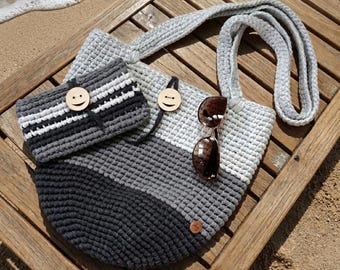 Handgefertigtes Hobo Bag und Portemonnaie Set: Gehäkelte Slouchy Boho Crossbody