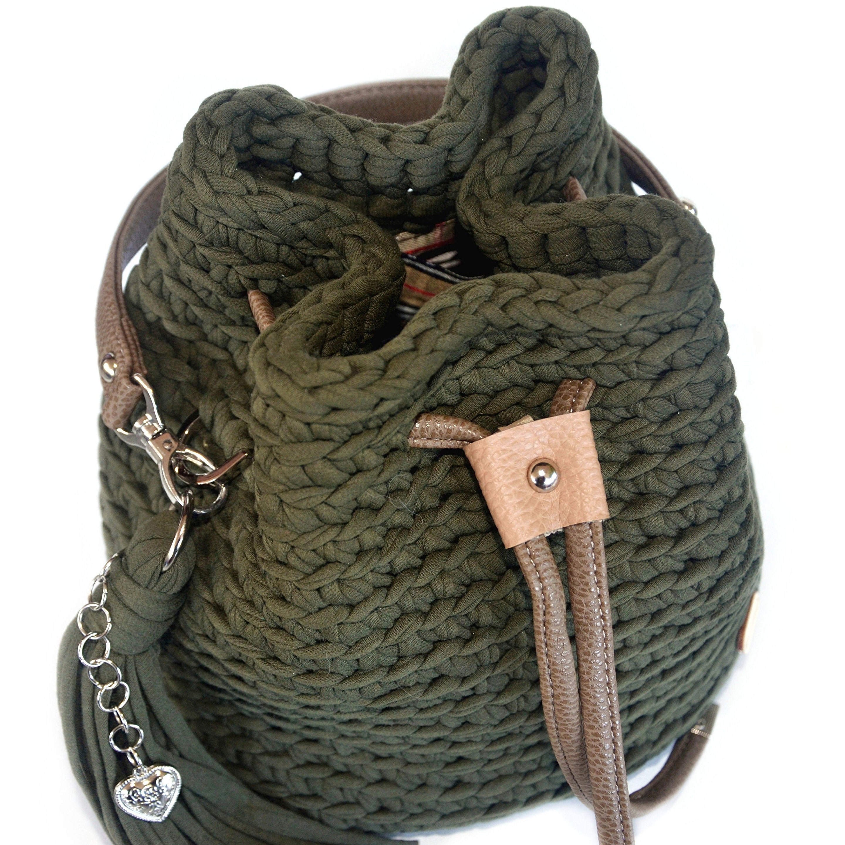 Borsa a secchiello a tracolla in pelle con coulisse Boho