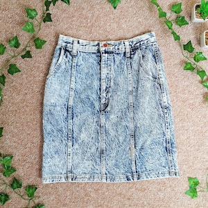 Acid Wash 1980s Denim Skirt | Size XS | Denim Mini Skirt | High-Waisted Skirt | 80s Jean Skirt | Denim Pencil Skirt | Acid Wash Skirt