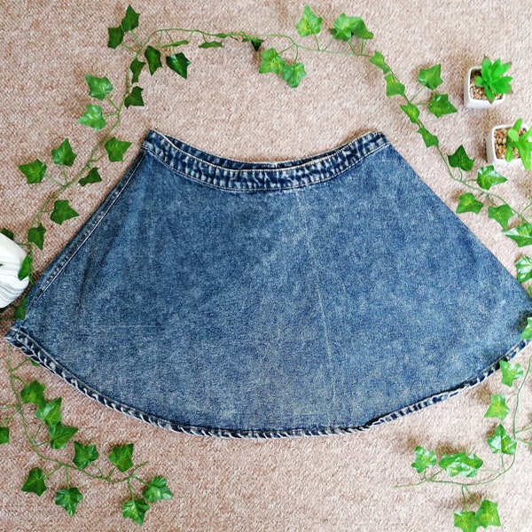 Acid Wash 1980s Denim Skirt | Size S | Denim Mini Skirt | High-Waisted Skirt | 80s Jean Skirt | Denim Skater Skirt | Acid Wash Skirt