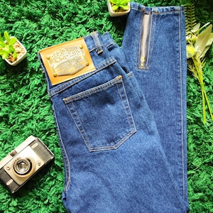 Aero Drille Jeans | Size XS-S | Vintage Dark-Wash Denim Jeans | High-Waisted Vintage Jeans | 90s Jeans | 1990s Vintage Jeans