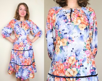 Wonderful 1970s Floral Dress | Size S-M | Flower Power Dress | Cottagecore Dress | 70s Vintage Dress | 70s Tiered Dress | 70s Peasant Dress