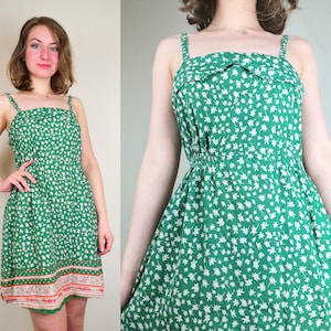 Zielona kwiatowa sukienka vintage mini | Rozmiar XS-S | Bawełniana sukienka mini | Sukienka vintage z kwiatowym wzorem | Sukienka kwiatowa z lat 70. | Sukienka mini z lat 70. | Sukienka letnia