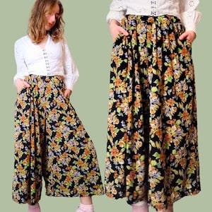 Vintage Parachute Pants | Size S | 80s 90s Wide Leg Pants | Floral Wide Leg Trousers | High-Waisted Floral Trousers | Vintage Trousers