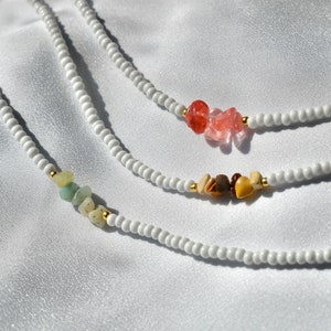 Edelstein Akzent Perlen Halskette | Heilstein Schmuck, Kristall Schmuck, Perlenkette, Surf Kette, Beachy Edelstein Choker