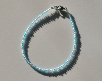 Winziges Edelsteinperlenarmband / Fußkettchen, winzige facettierte Edelsteinperlenhalskette, wasserdichter Kristallperlenhalsreif, vergoldeter Edelstahl