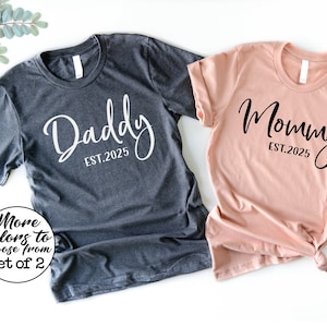 Mommy and Daddy Shirt Set, Pregnancy Announcement Shirts, Mom and Dad Shirts, New Dad Shirt,Pregnancy Reveal Shirt, New Mom Shirt