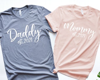 Mommy Daddy EST 2021, Pregnancy Announcement Shirts ,Pregancy Shirt, Baby Announcement,Pregnancy announcement to husband, Pregnancy Reveal