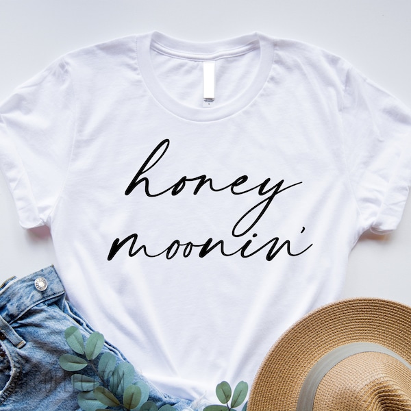 Honeymoon Shirt, Honeymooning Shirt, Newlywed gift, Honeymoon Outfit, Bride Shirt, Honeymoon Gift, Mrs Shirt,